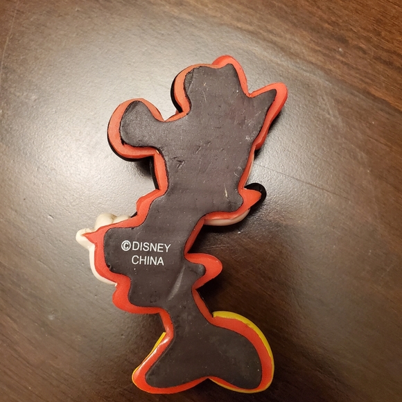 🔥HOST PICK🔥Disney Mini Mouse Magnet - Picture 2 of 6